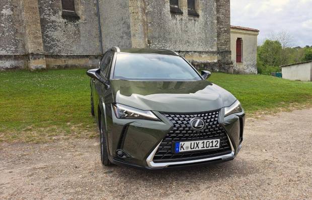 $!El nuevo Lexus UX 300h