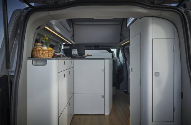 $!El interior de la Ford Transit Custom Nugget de batalla larga