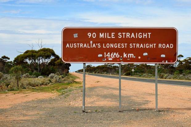 $!Es la carretera más larga, en camino recto, de Australia con casi 147 Km