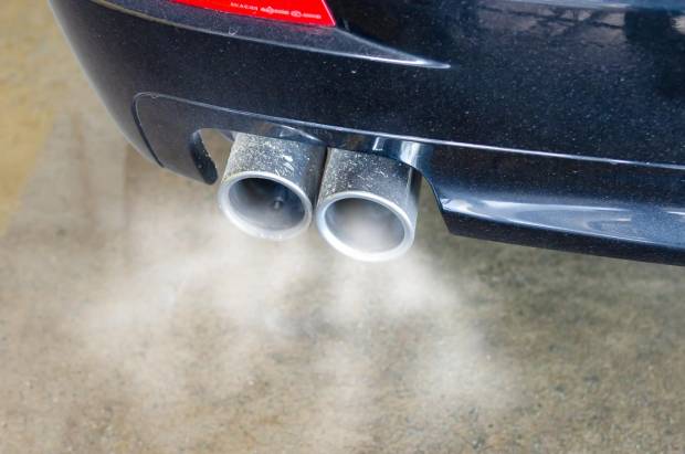 $!Las emisiones contaminantes de los vehículos son una de las mayores preocupaciones de las autoridades