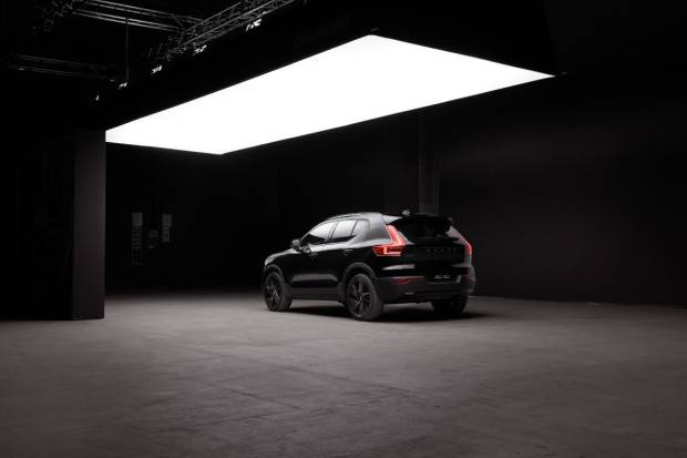 $!Volvo XC40 Black Edition