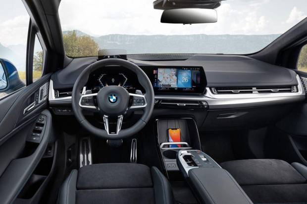 $!BMW Serie 2 Active Tourer PHEV: el familiar de 245 CV que cumple con todo