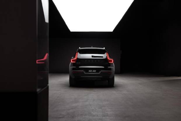 $!Volvo XC40 Black Edition