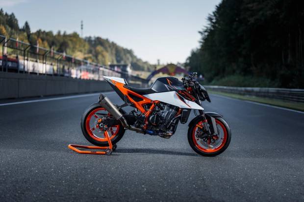 $!KTM 990 Duke R