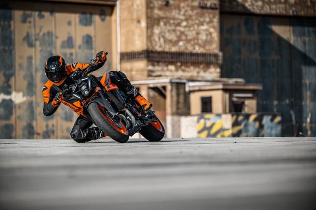 $!KTM 990 Duke