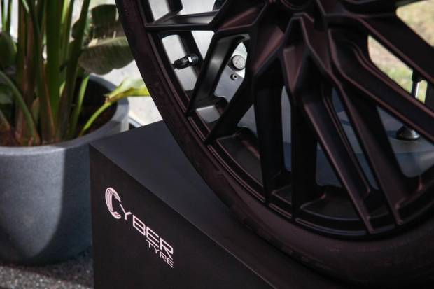 $!Pirelli Cyber Tyre