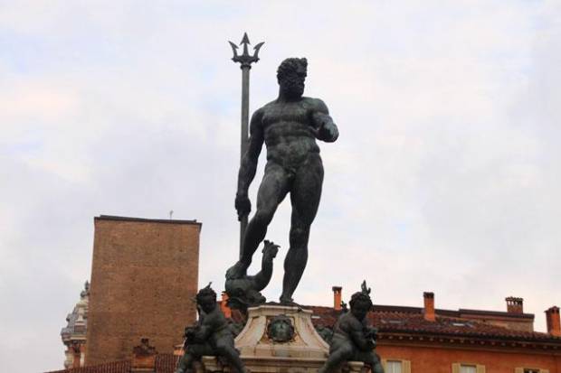 $!La fuente de Neptuno en Bolonia, la inspiración de los hermano Maserati