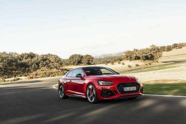 $!Audi RS5 Competition Plus