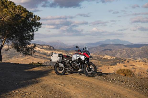 $!BMW R 1300 GS Adventure