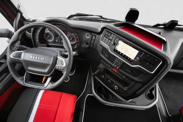 $!Interior del Iveco S-WAY Turbostar