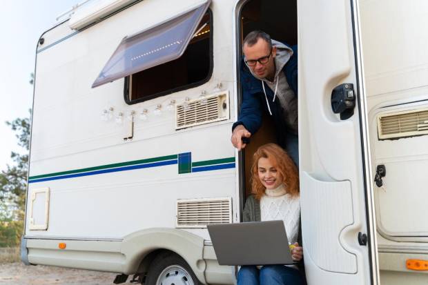 $!Gracias a las placas solares podrás alimentar varios dispositivos de tu camper