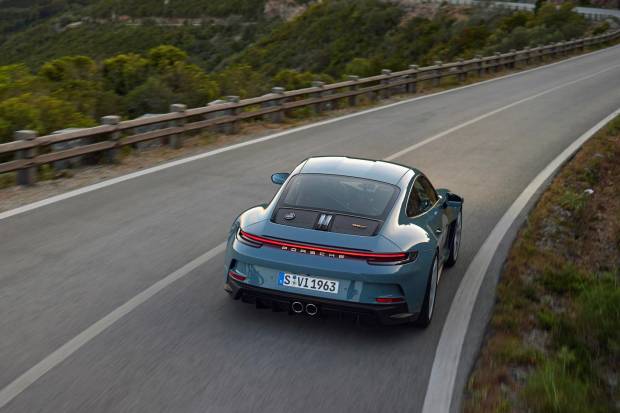 $!Porsche 911 S/T
