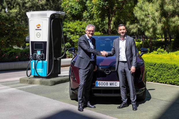 $!Nissan y Repsol renuevan su alianza en movilidad eléctrica