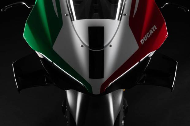 $!Ducati Panigale V4 Tricolore