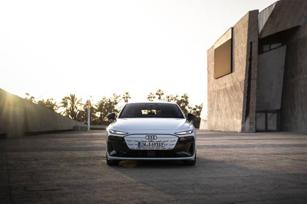 $!Audi A6 e-tron