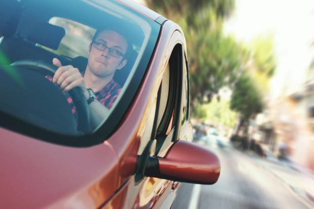 $!Pegar un frenazo en la carretera puede perjudicar a los que vengan detrás tuya