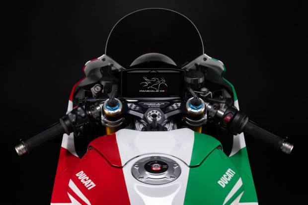 $!Ducati Panigale V4 Tricolore