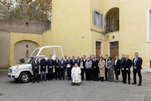 $!El Papa Francisco invita a los miembros del equipo participantes de Graz, Sindelfingen y Roma