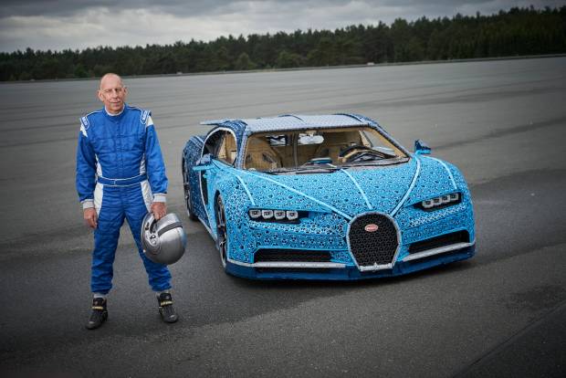 $!Andy Wallace, piloto profesional de Bugatti que se puso a los mandos de este vehículo