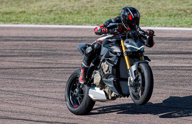Ducati Streetfighter V4: así son las nuevas V4, V4 S y V4 SP2