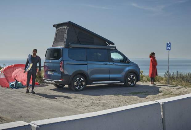 $!La Ford Transit Custom Nugget Active PHEV