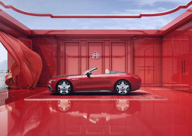 $!Mercedes-Maybach SL 680 Monogram Series Red Ambience