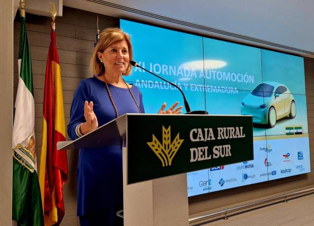 $!Marta Blázquez durante la XI Jornada de Automoción de Andalucía y Extremadura