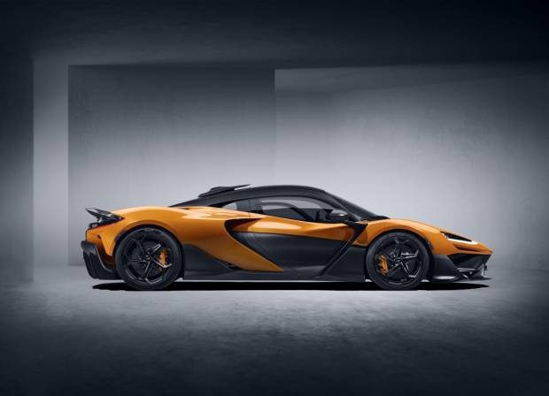 $!El McLaren W1 pulveriza los registros del F1 y el P1