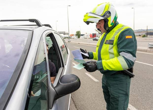 $!Los agentes de la Guardia Civil no reciben comisiones por poner multas