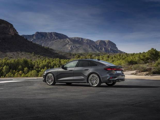 $!El nuevo Audi A5 representa un importante paso adelante en materia de espacio interior y en capacidad para viajar cómodamente