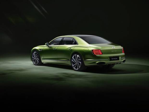 $!Tercio trasero del nuevo Bentley Flying Spur.