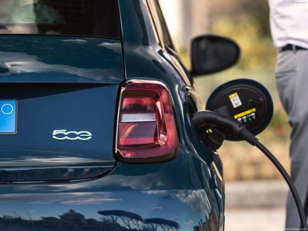 $!Fiat 500