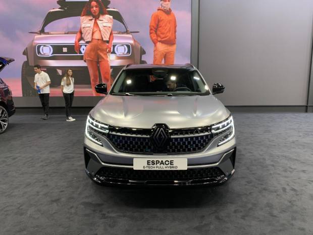 $!El Renault Espace en Automobile Barcelona 2023