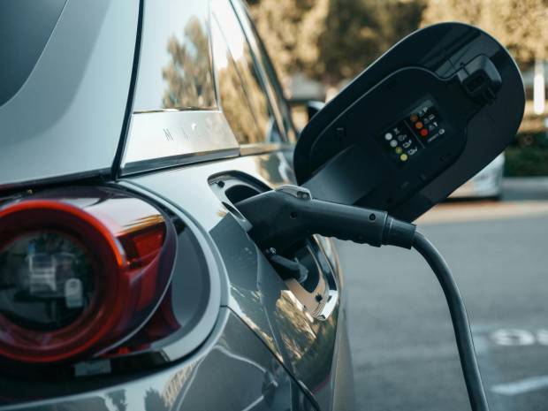 $!En Noruega ya hay más coches eléctrico que de gasolina