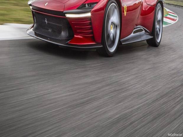 $!Ferrari Daytona SP3