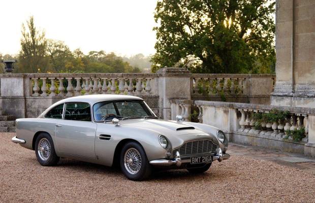 Oro sobre ruedas: el Aston Martin DB5, el verdadero tesoro de James Bond