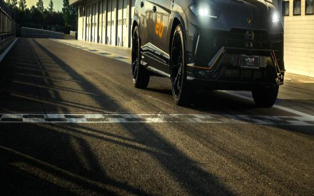 $!Lamborghini Urus Performante Special Edition
