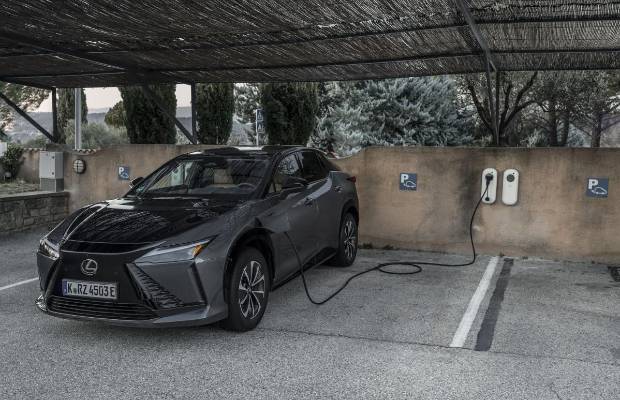 $!Lexus RZ 450e