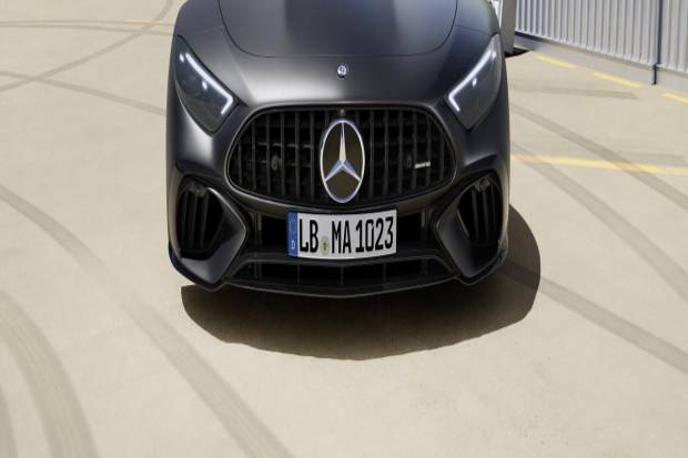 $!Mercedes-AMG SL 63 S E Performance