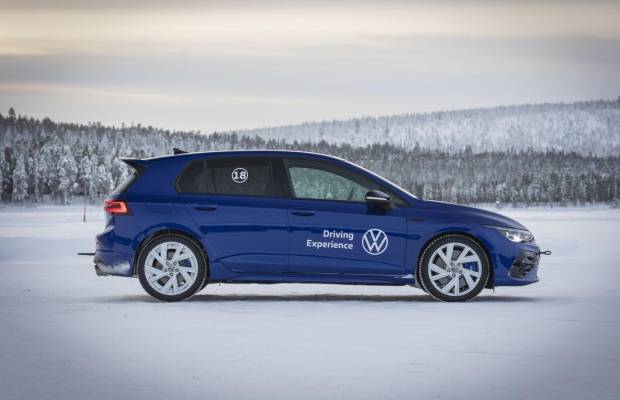 $!Volkswagen ‘R Ice Experience’, o cómo aprender a conducir derrapando