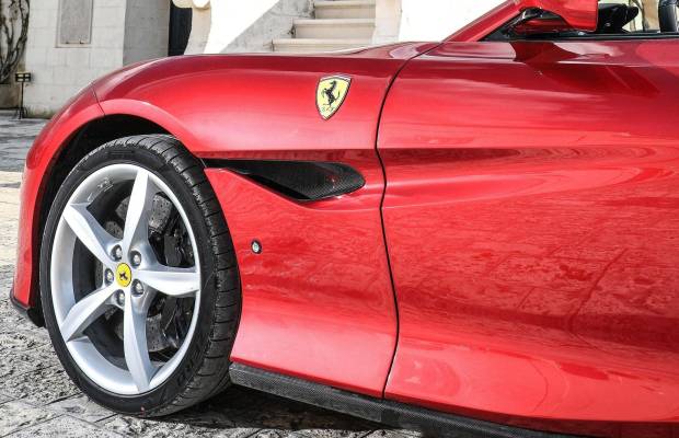 Comprar un Ferrari con criptomonedas será posible desde finales de julio