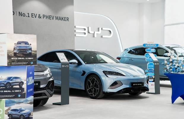 BYD continúa su expansión en España con la incorporación de nueve grupos de concesionarios