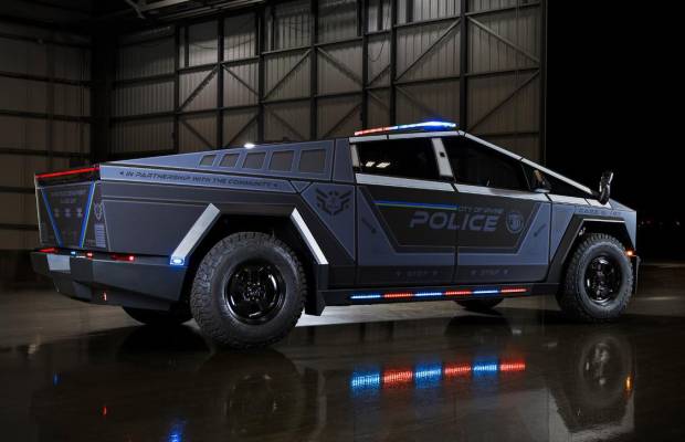 El primer Tesla Cybertruck policial ya patrulla las calles de Irvine, California