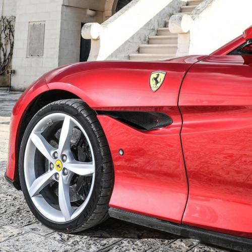 Comprar un Ferrari con criptomonedas será posible desde finales de julio
