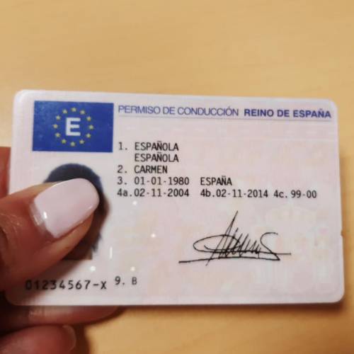 Conducir con el carnet caducado conlleva sanciones e incluso delitos