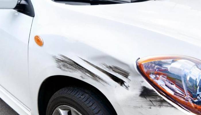 Arañazos en el coche: los 5 errores más comunes al intentar eliminarlos y cómo evitarlos eficazmente