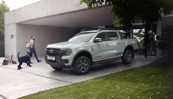 Ford desvela la versión híbrida enchufable del Ranger