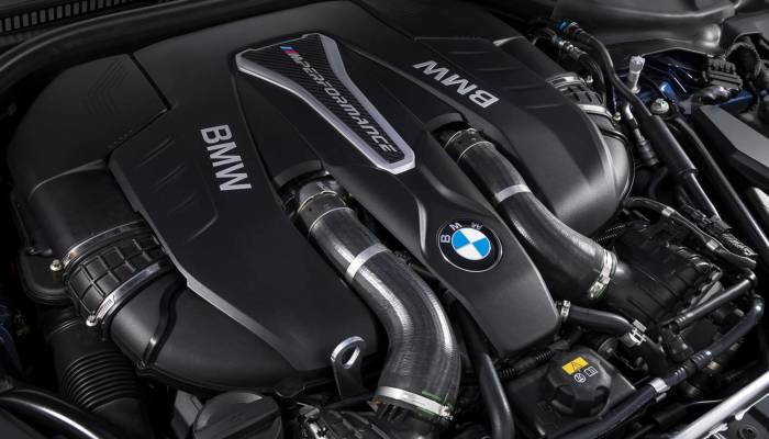 La fábrica de BMW en Múnich despide a su último V8