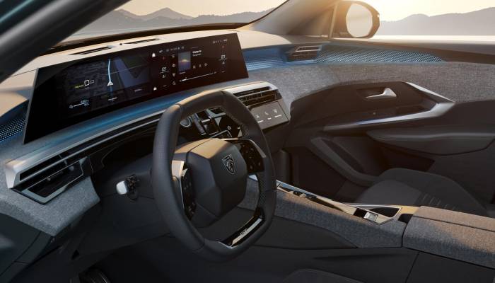 Peugeot i-Cockpit, la visión que cumple una década