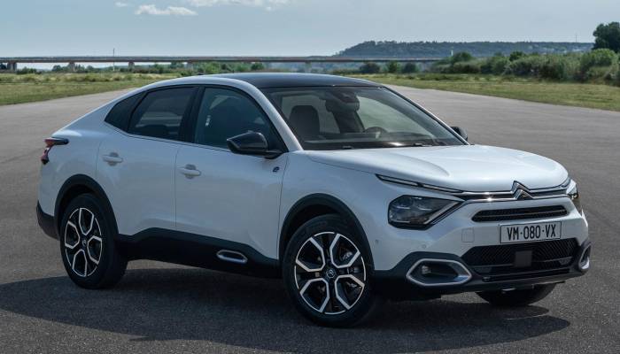 Citroën busca un nuevo título con el C4 X